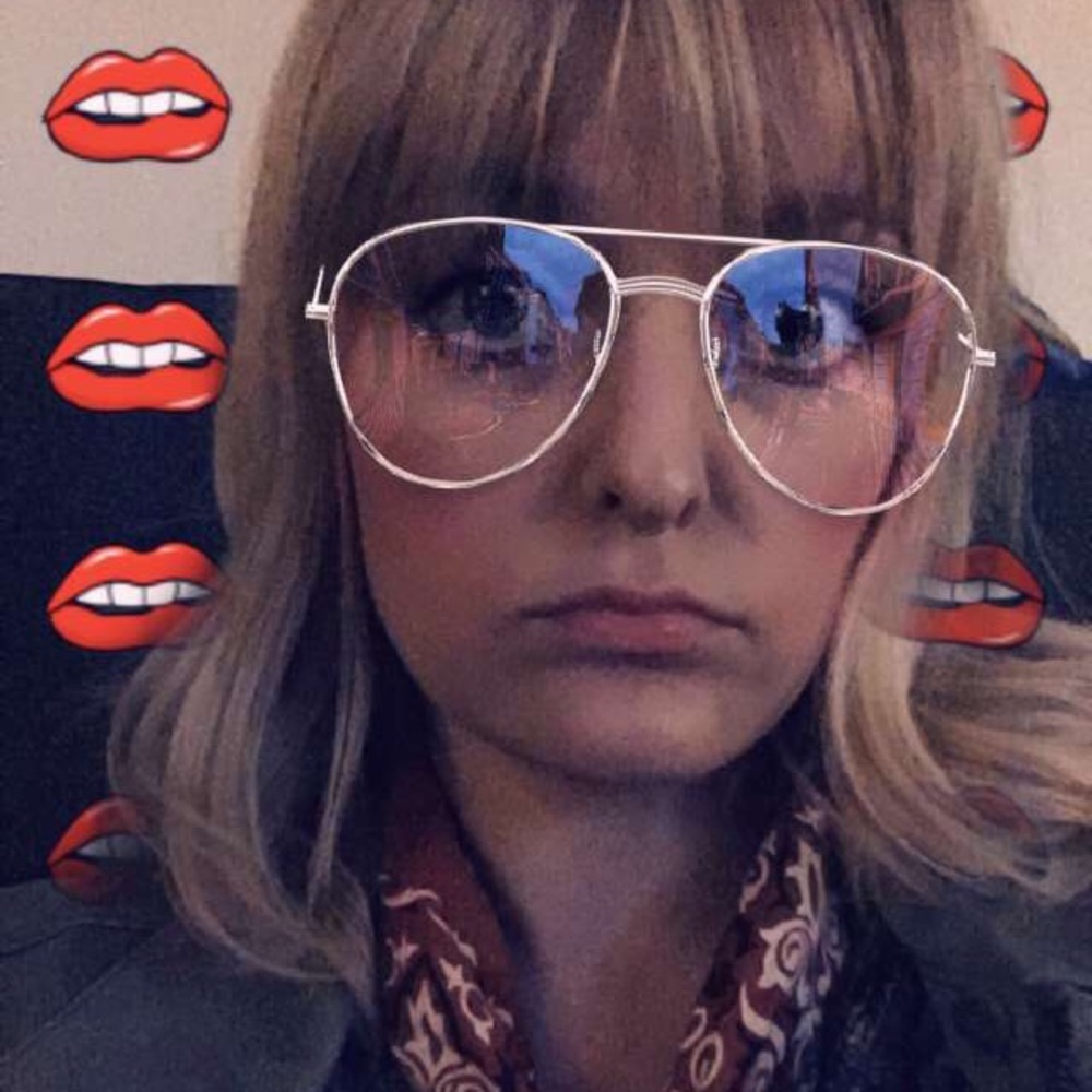 Meet your Posher, Ashley